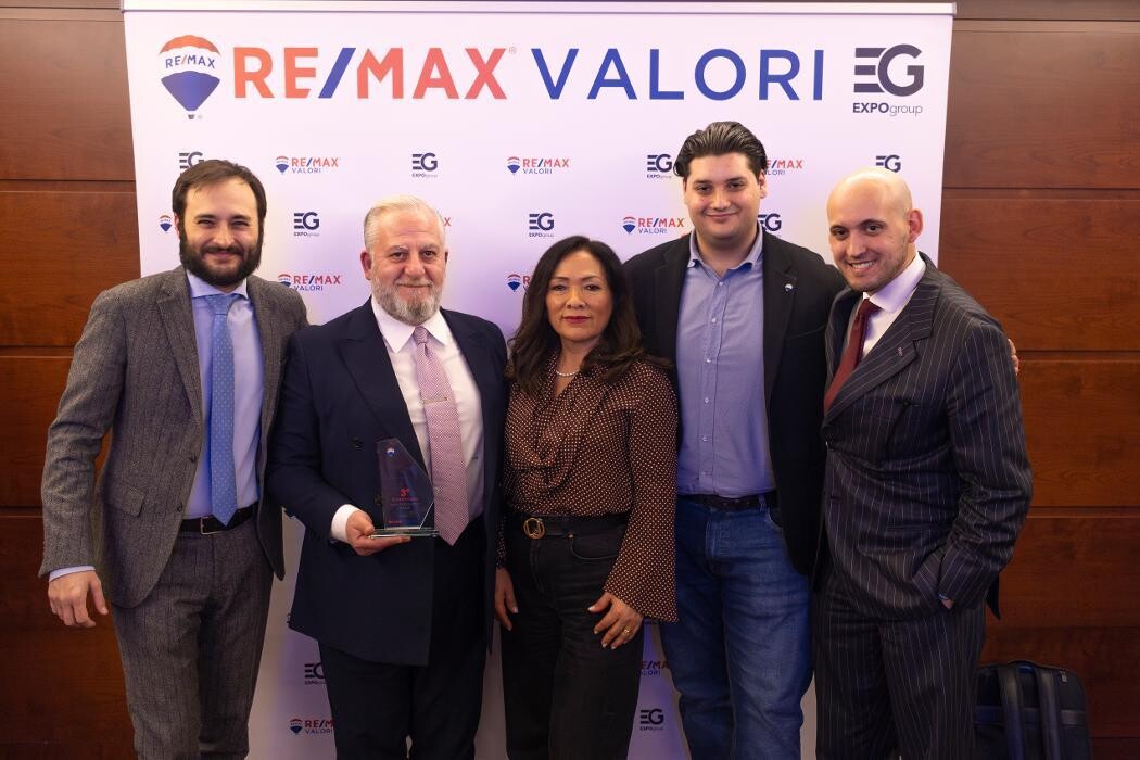 Images RE/MAX Valori