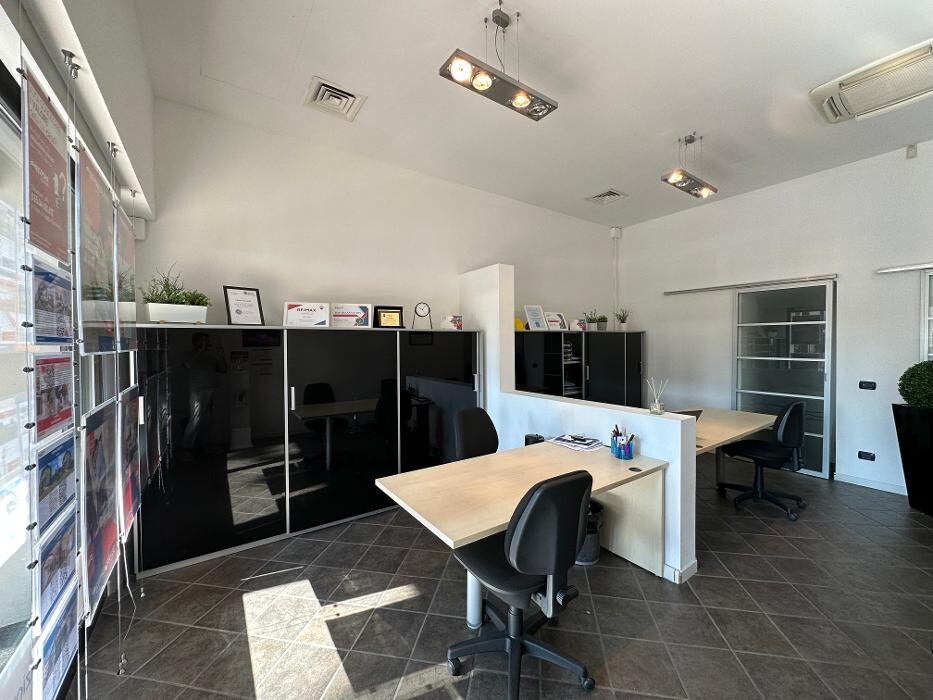 Images RE/MAX Orange 2