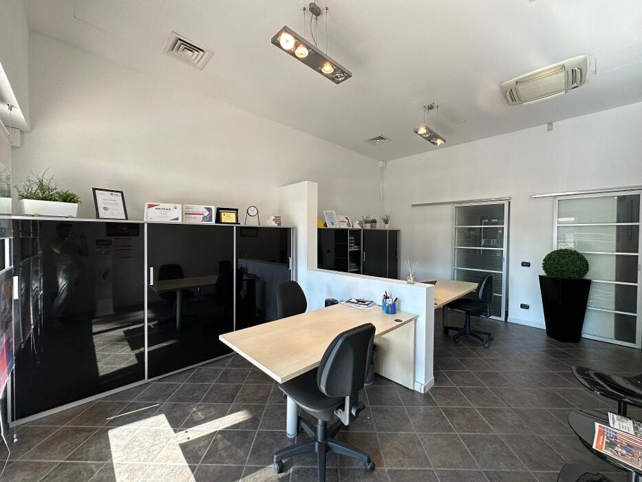 Images RE/MAX Orange 2