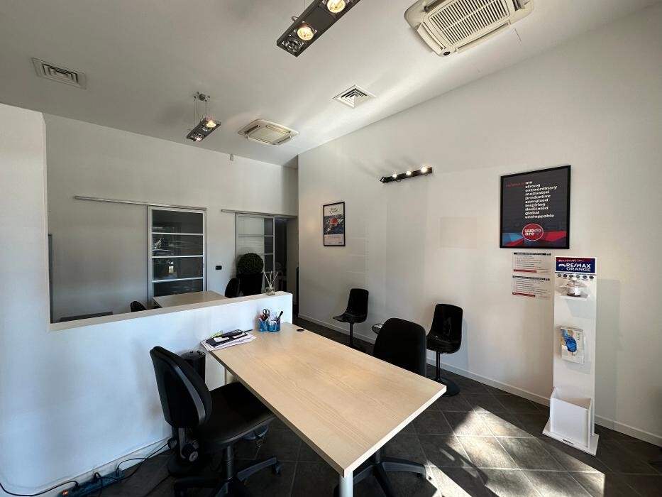 Images RE/MAX Orange 2