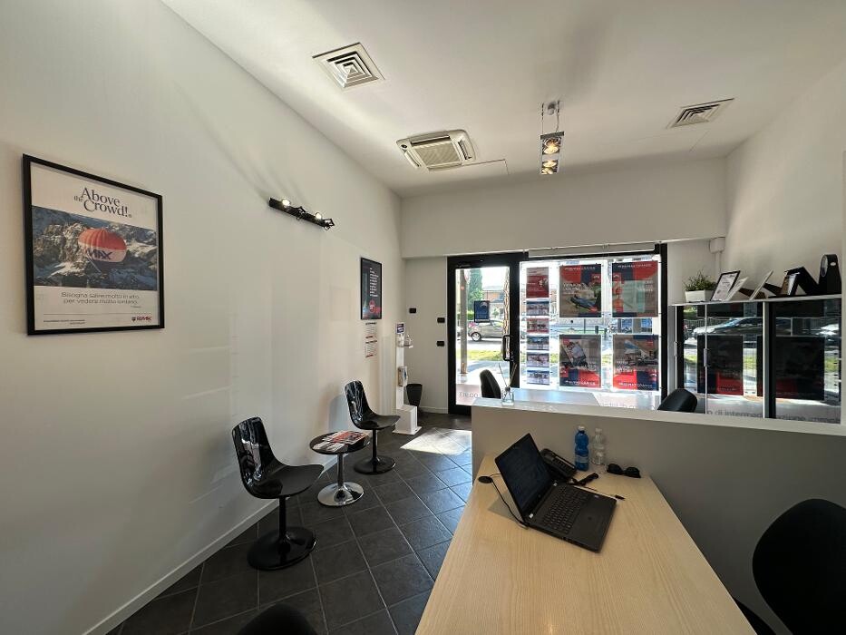Images RE/MAX Orange 2