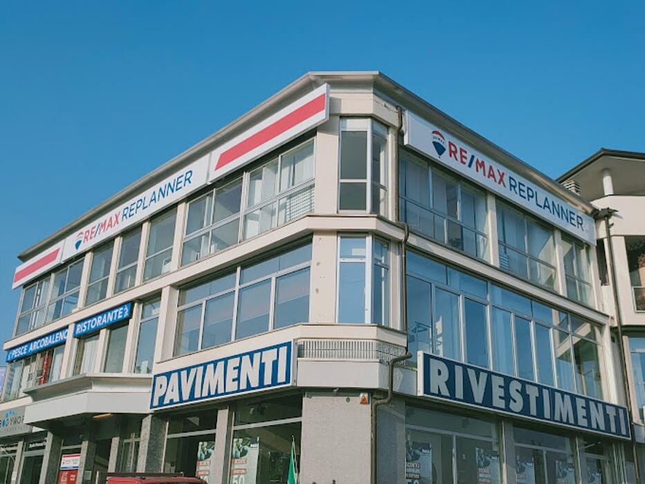 Images RE/MAX Replanner