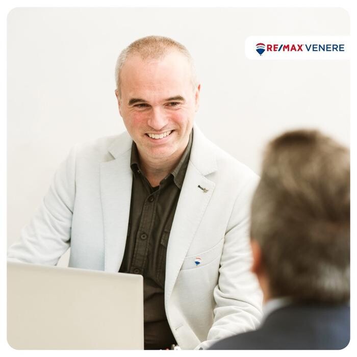 Images RE/MAX Venere