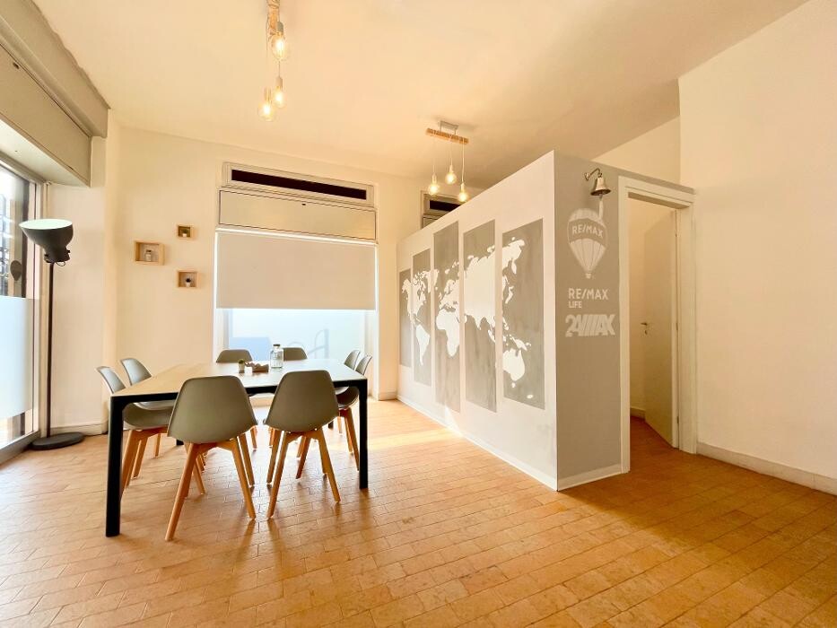 Images RE/MAX Life