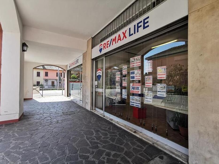 Images RE/MAX Life