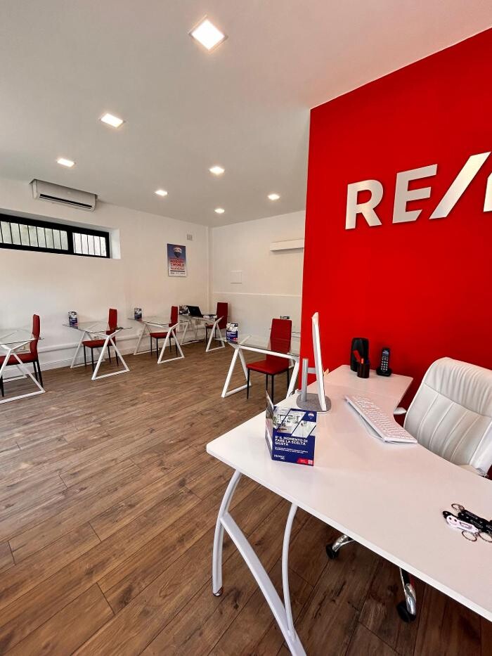 Images RE/MAX Elite 2