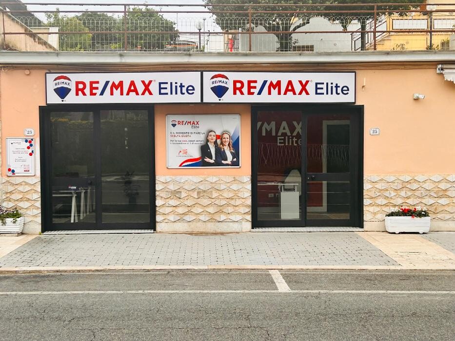 Images RE/MAX Elite 2