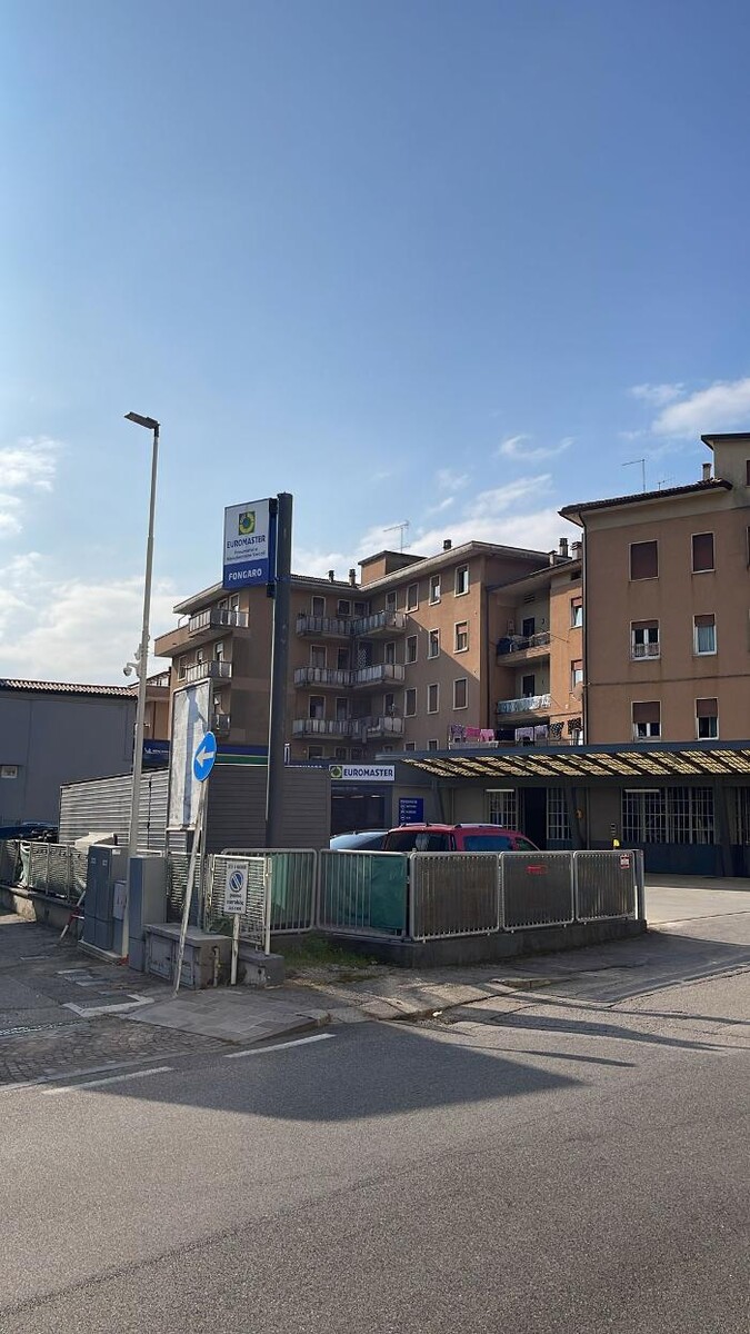 Images Euromaster Fongaro Sergio Centro Assistenza Pneumatici di Fongaro Fabio