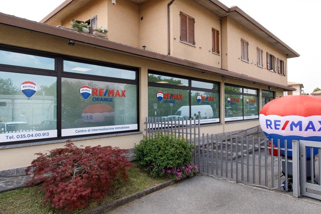 Images RE/MAX Orange