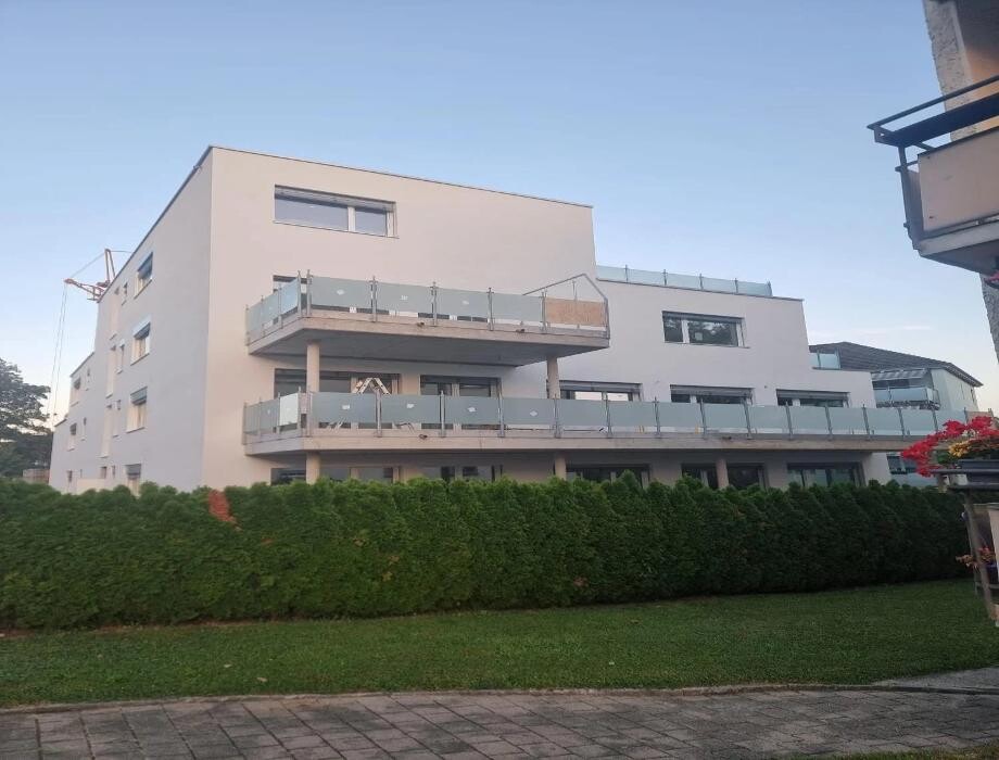 Images C.V.C. Real Estate srl