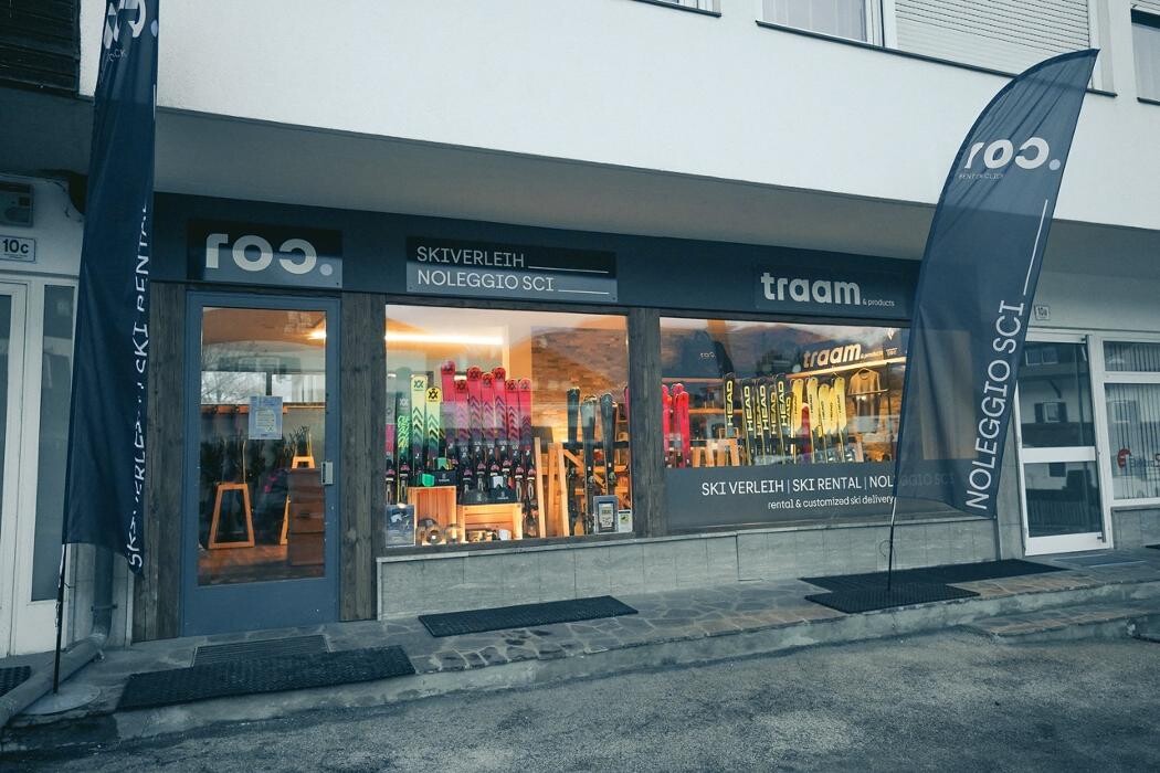Images Ski Rental | Ski Verleih | Noleggio Sci - "ROC Rental & Shop" at Kronplatz