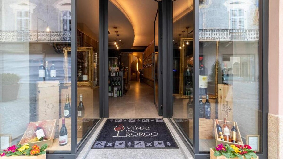 Images Enoteca Vinai del Borgo