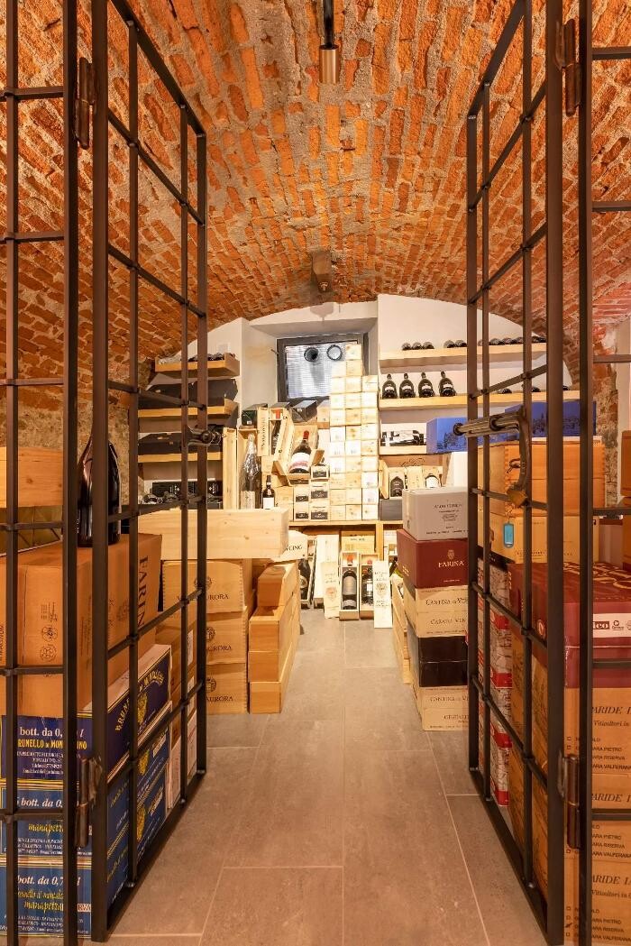 Images Enoteca Vinai del Borgo