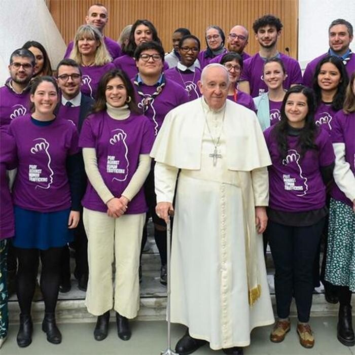 Images Stampa su Magliette Roma (Stampiamo magliette, felpe, Divise da lavoro, gadget e tanto altro.)