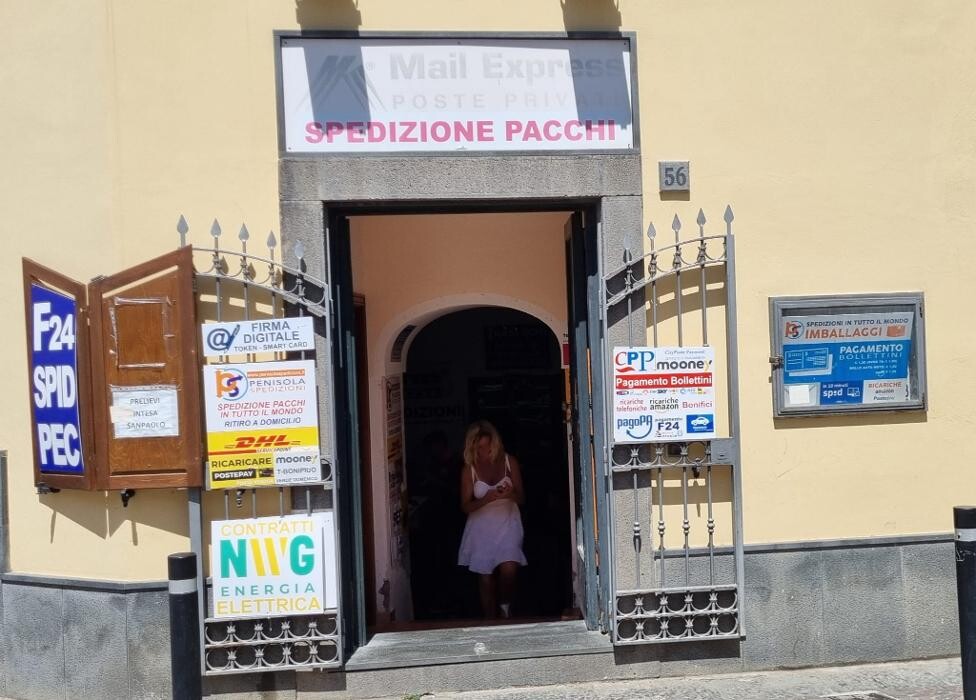 Images Radical Storage - Luggage Storage Piano di Sorrento