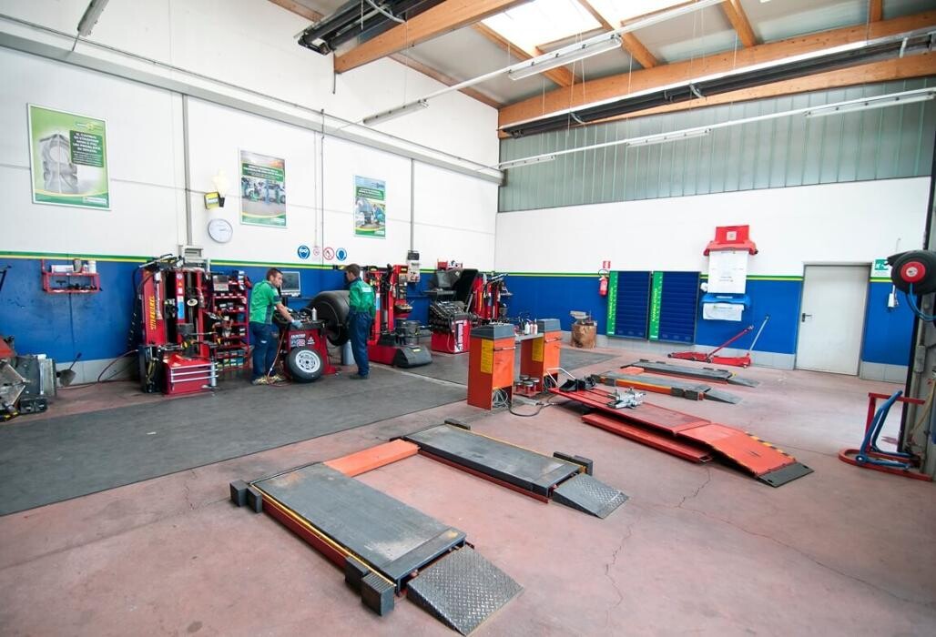 Images Euromaster Tirol Pneus