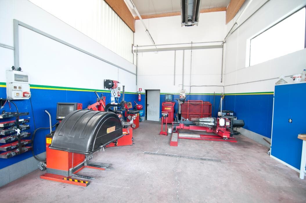 Images Euromaster Tirol Pneus