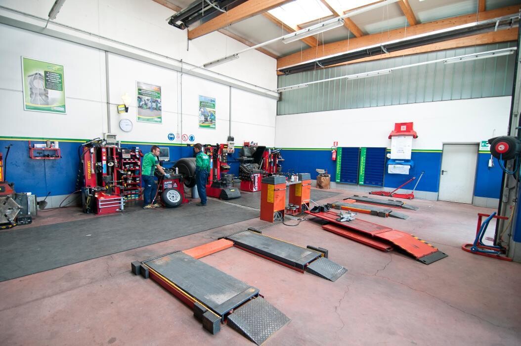 Images Euromaster Tirol Pneus