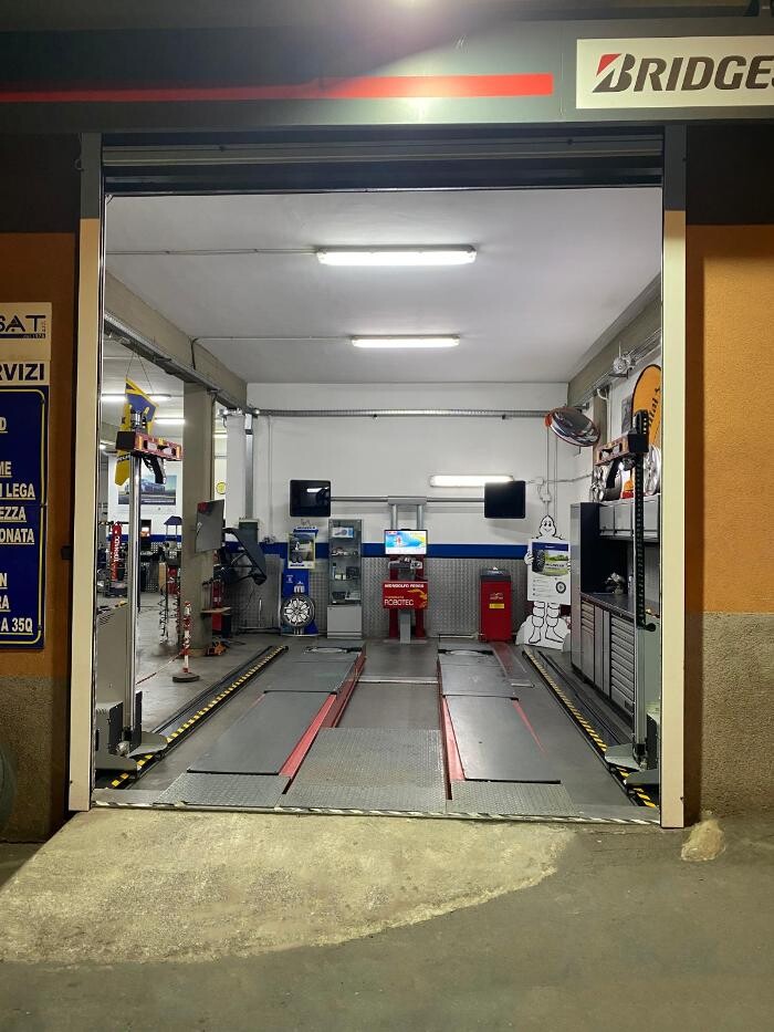 Images Mediasat Srl - Centro First Stop