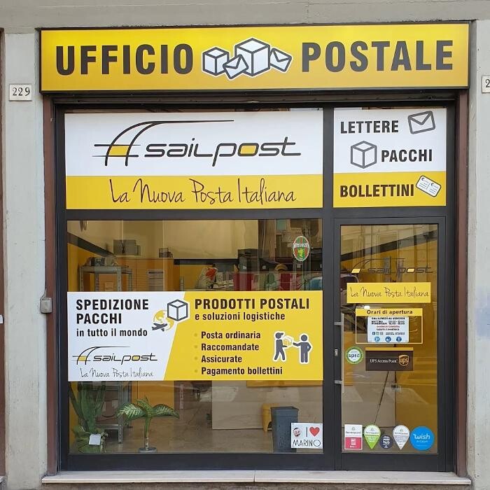 Images Radical Storage - Luggage Storage Terni City Center
