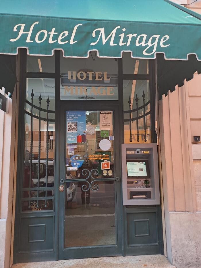 Images Luggage Storage Termini - Radical Storage