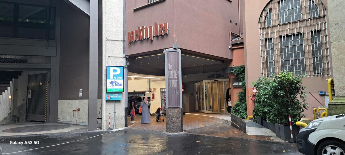 Images Luggage Storage Milano Duomo - Radical Storage