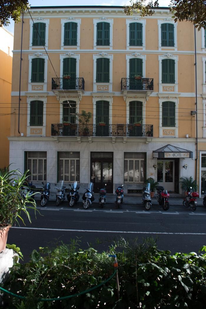 Images Luggage Storage near Casinò Di Sanremo - Radical Storage