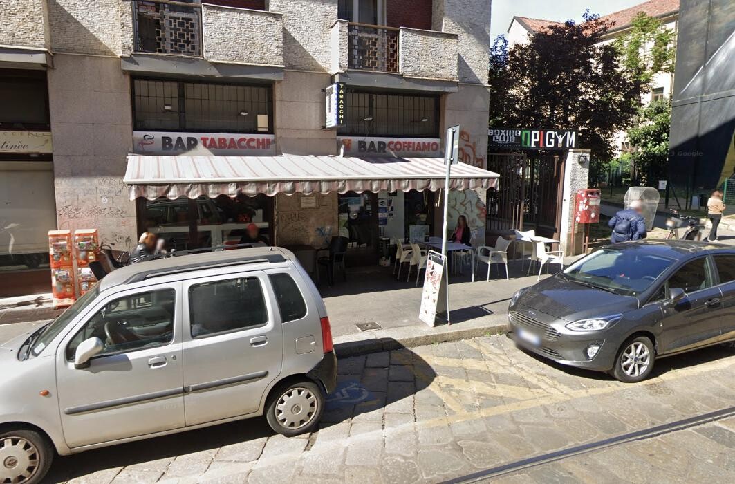 Images Luggage Storage Crocetta Metro Station - Radical Storage