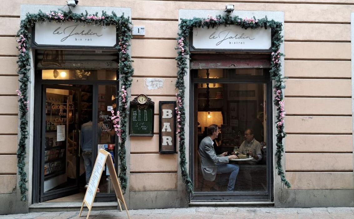 Images Luggage Storage Piazza Borromeo - Radical Storage