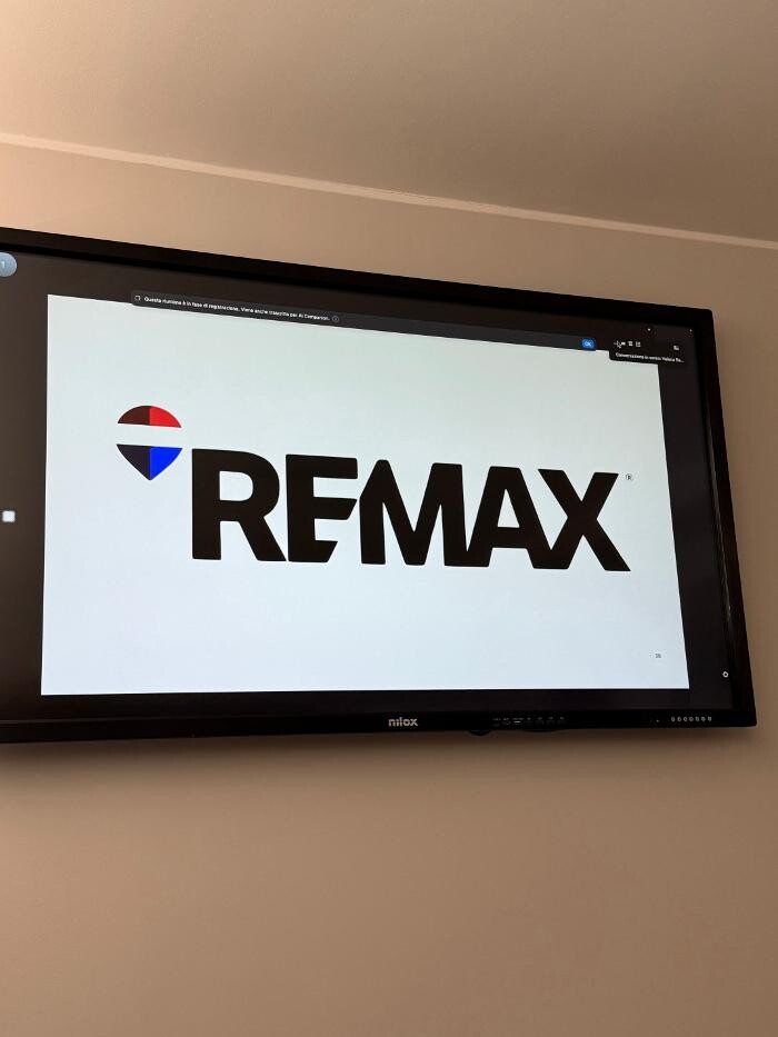 Images RE/MAX PremiumRE