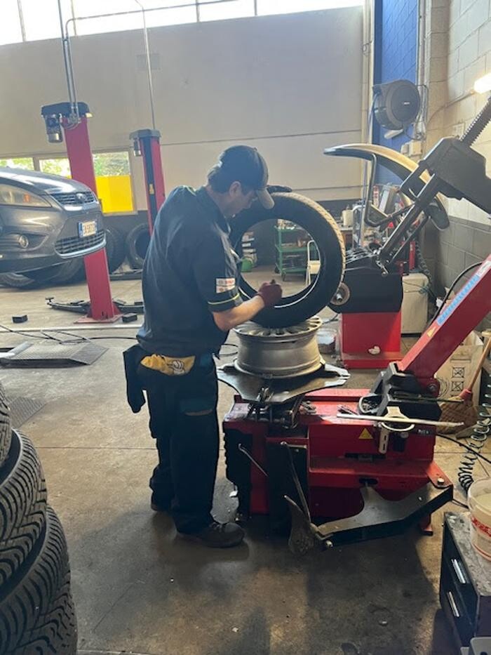 Images Z.E. Pneumatici Srl - Mastro Michelin