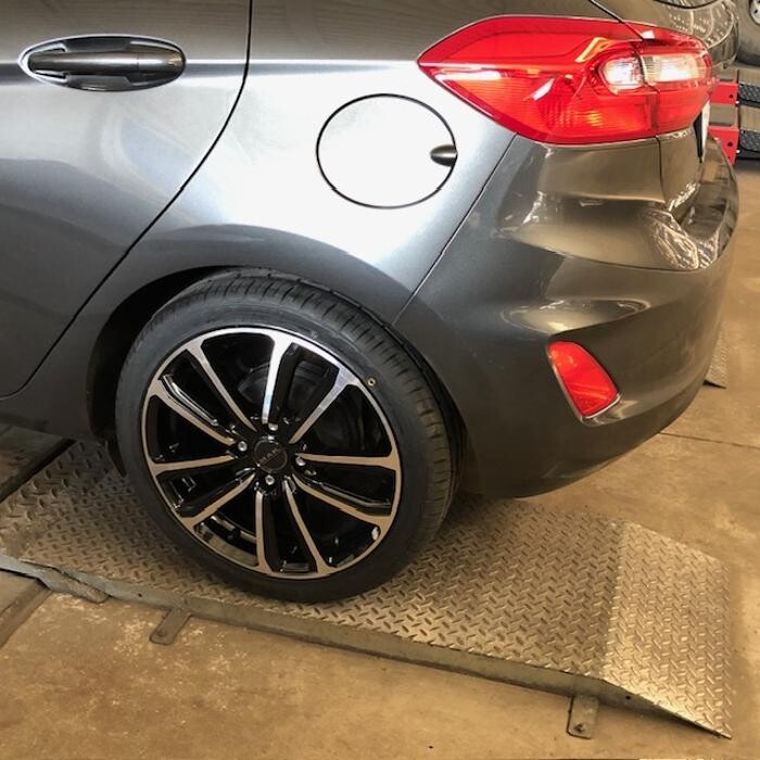 Images Z.E. Pneumatici Srl - Mastro Michelin