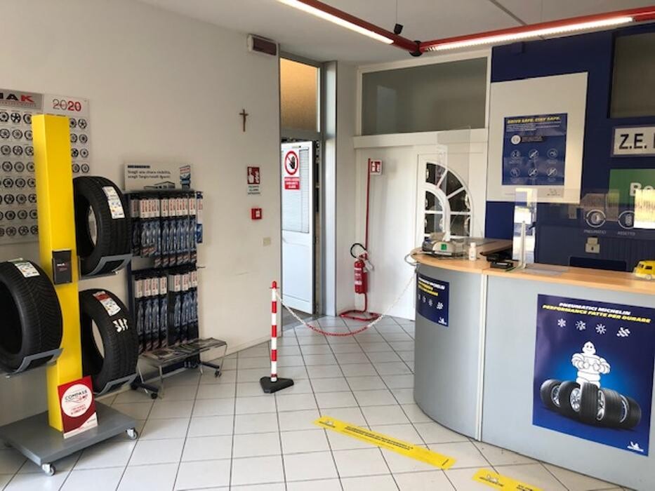 Images Z.E. Pneumatici Srl - Mastro Michelin