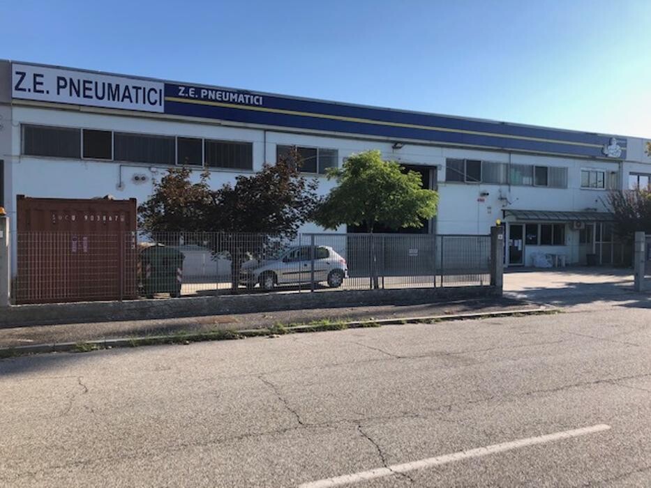 Images Z.E. Pneumatici Srl - Mastro Michelin