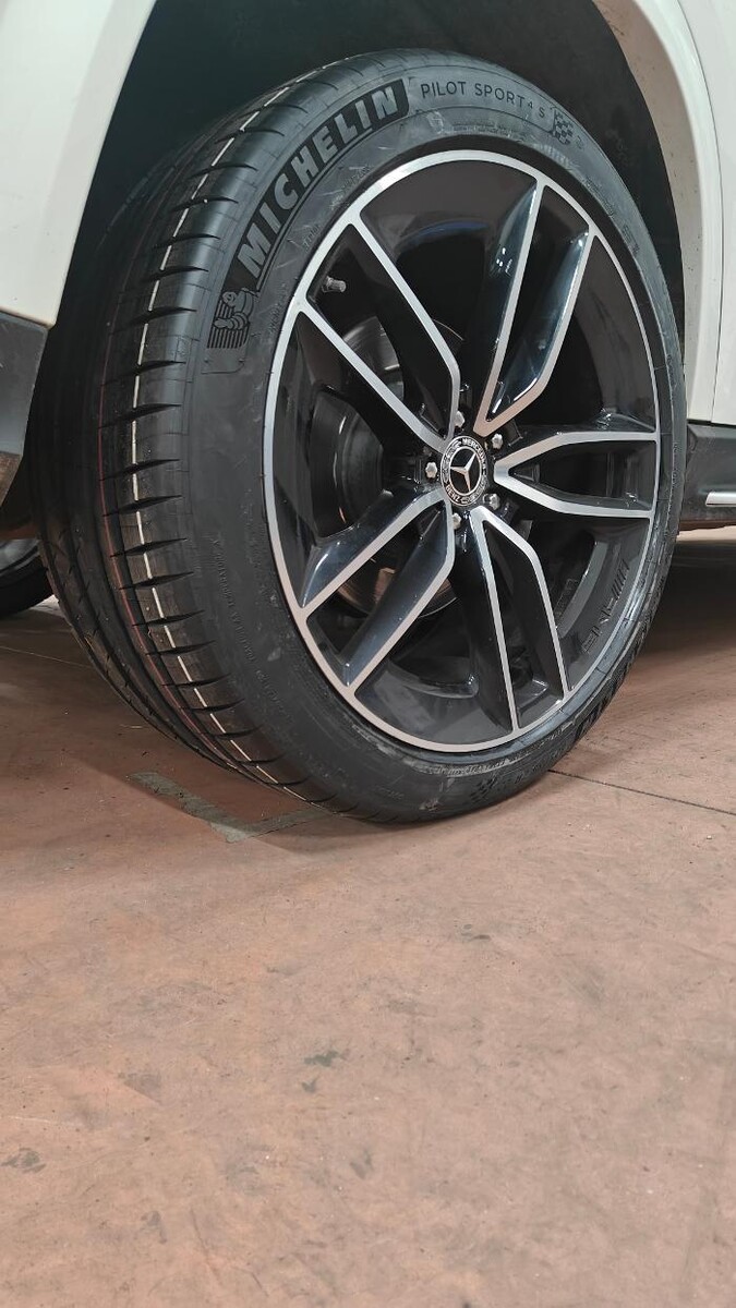 Images Euromaster C.S.P. Pneumatici