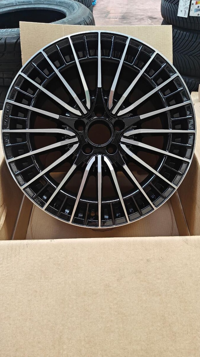 Images Euromaster C.S.P. Pneumatici