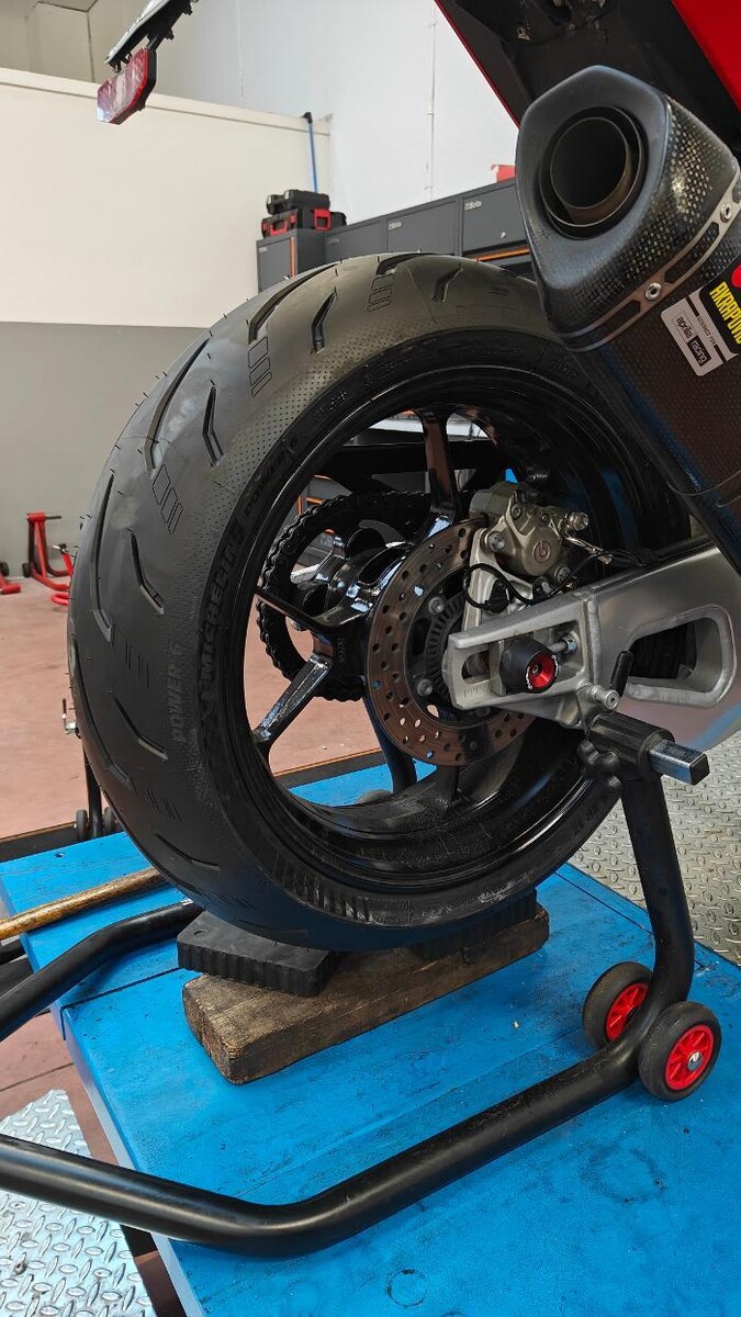 Images Euromaster C.S.P. Pneumatici