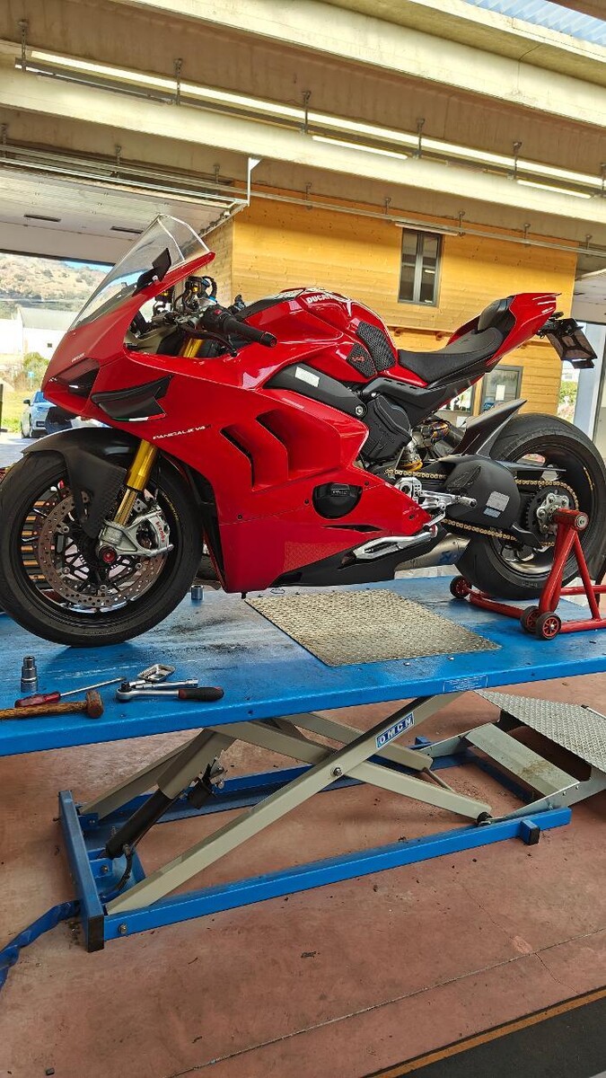 Images Euromaster C.S.P. Pneumatici