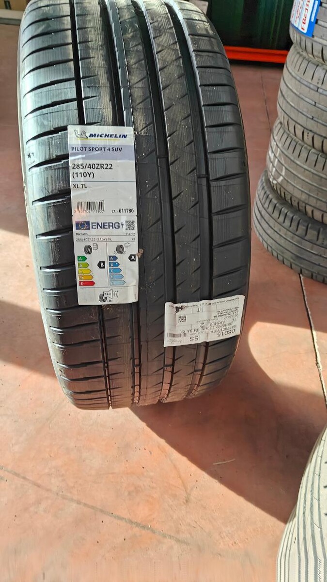 Images Euromaster C.S.P. Pneumatici