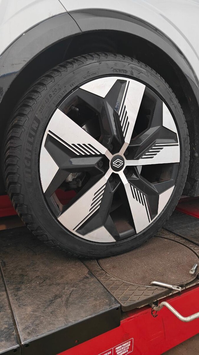 Images Euromaster C.S.P. Pneumatici