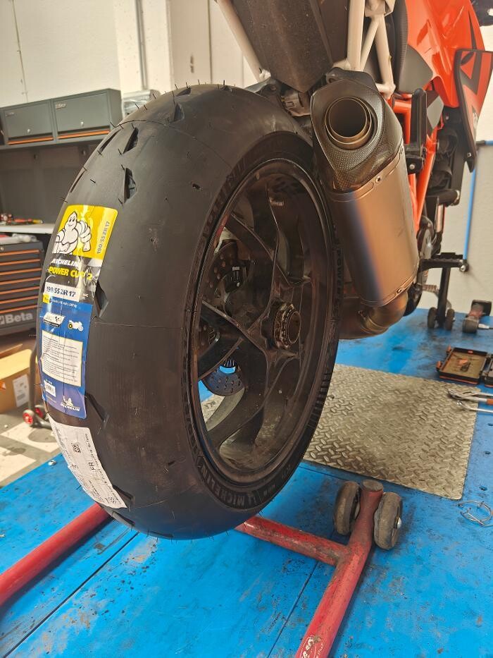 Images Euromaster C.S.P. Pneumatici