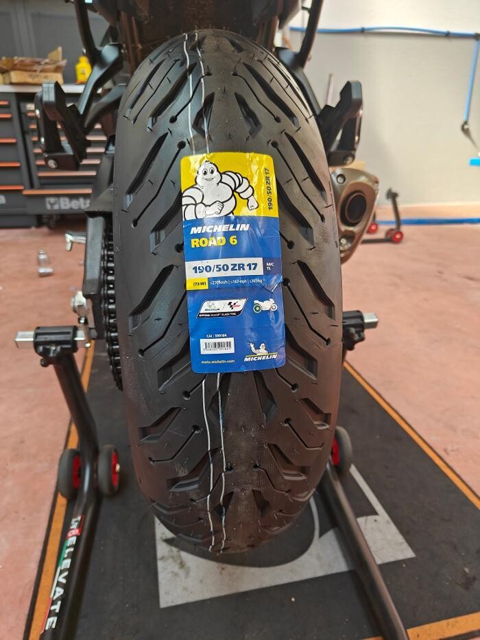 Images Euromaster C.S.P. Pneumatici