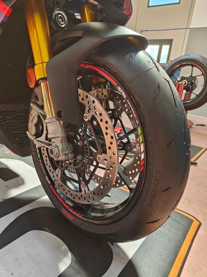 Images Euromaster C.S.P. Pneumatici