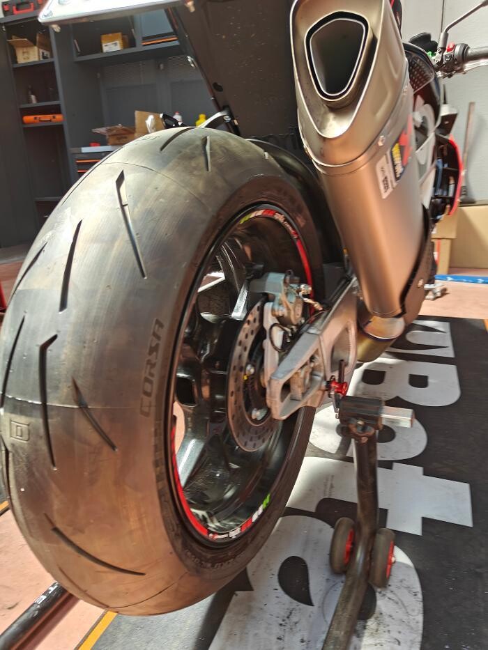 Images Euromaster C.S.P. Pneumatici