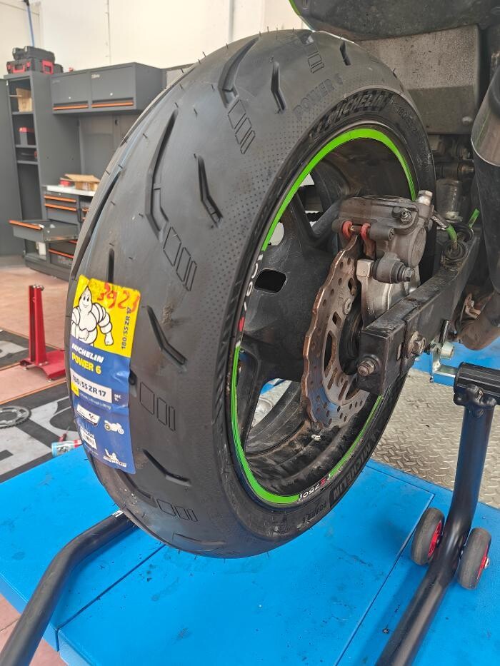 Images Euromaster C.S.P. Pneumatici