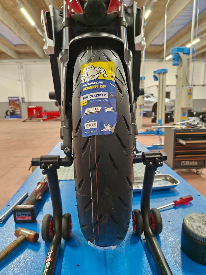 Images Euromaster C.S.P. Pneumatici