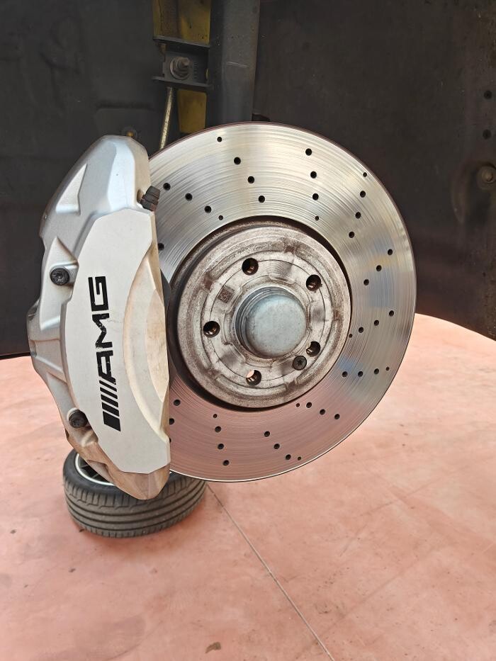 Images Euromaster C.S.P. Pneumatici