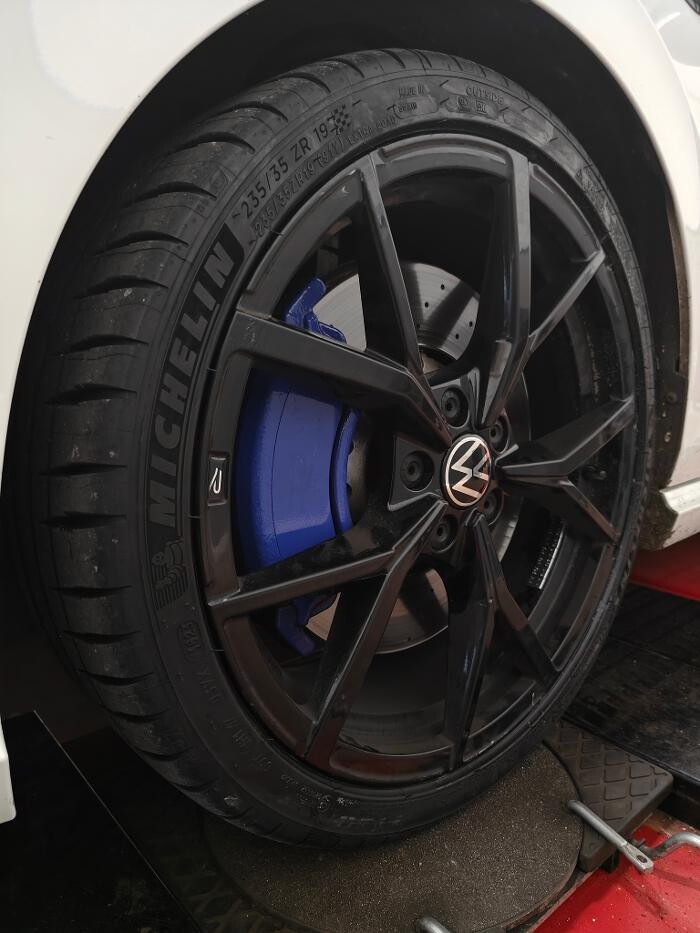 Images Euromaster C.S.P. Pneumatici