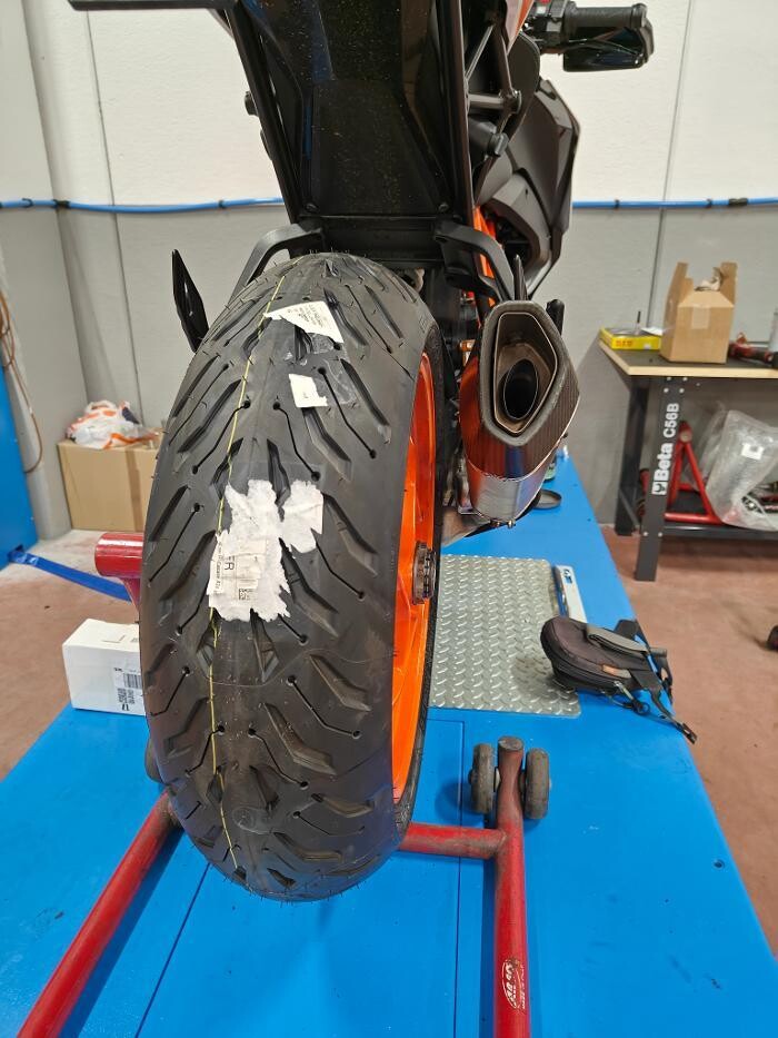 Images Euromaster C.S.P. Pneumatici