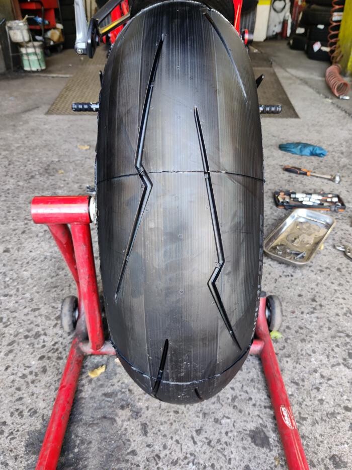 Images Euromaster C.S.P. Pneumatici